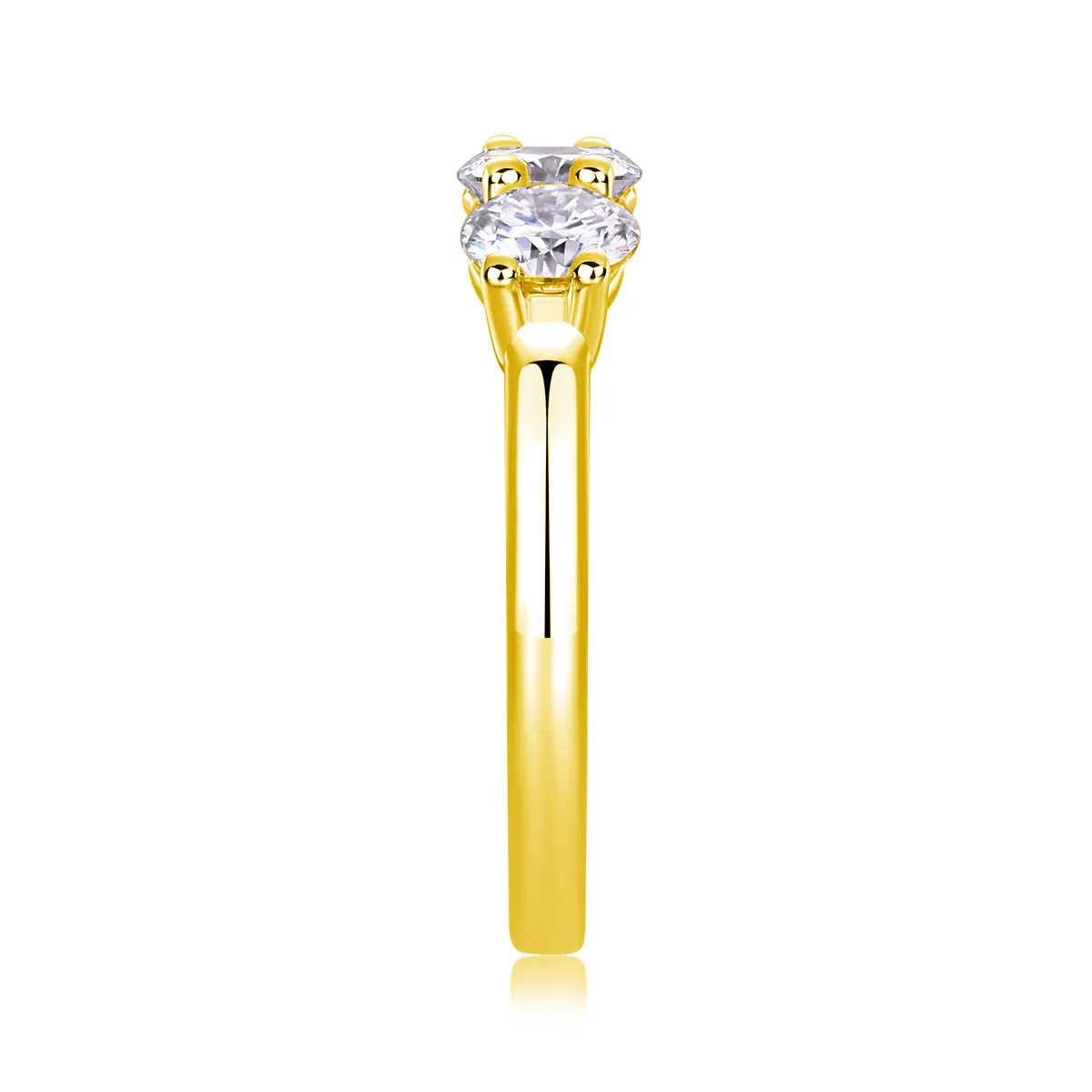 0.5 carat moissanite wedding ring set in S925 silver with platinum plating, gold colour, on white background