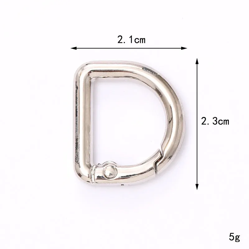 Zinc alloy fish mouth ring buckle keychain with love heart pattern, medium size, simple metal finish