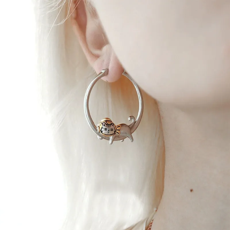 Cartoon naughty cat funny earring ear clip in zinc alloy with electroplated finish, broken ear design