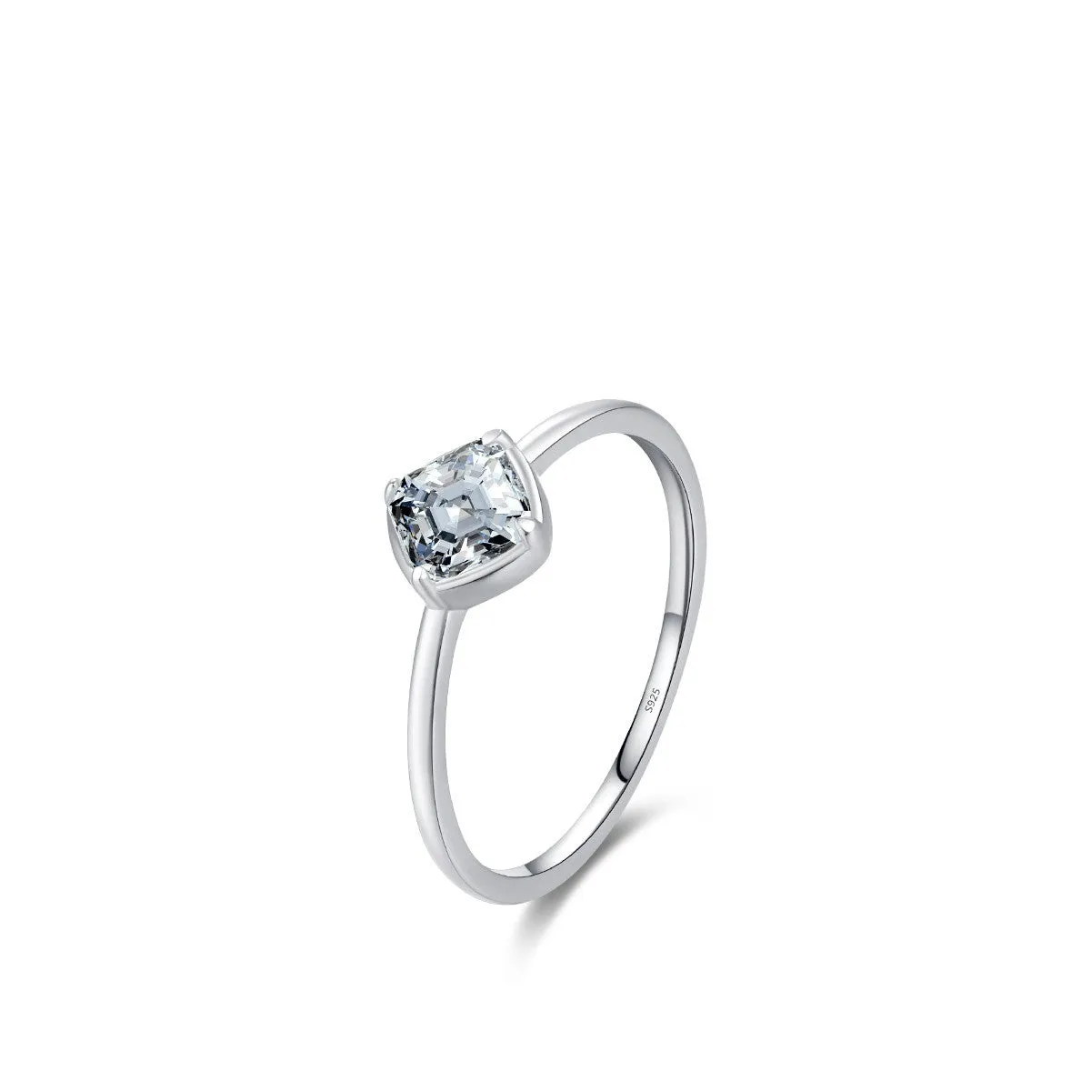 S925 sterling silver heart-shaped engagement ring with clear zircon inlay, US size 7, silver finish
