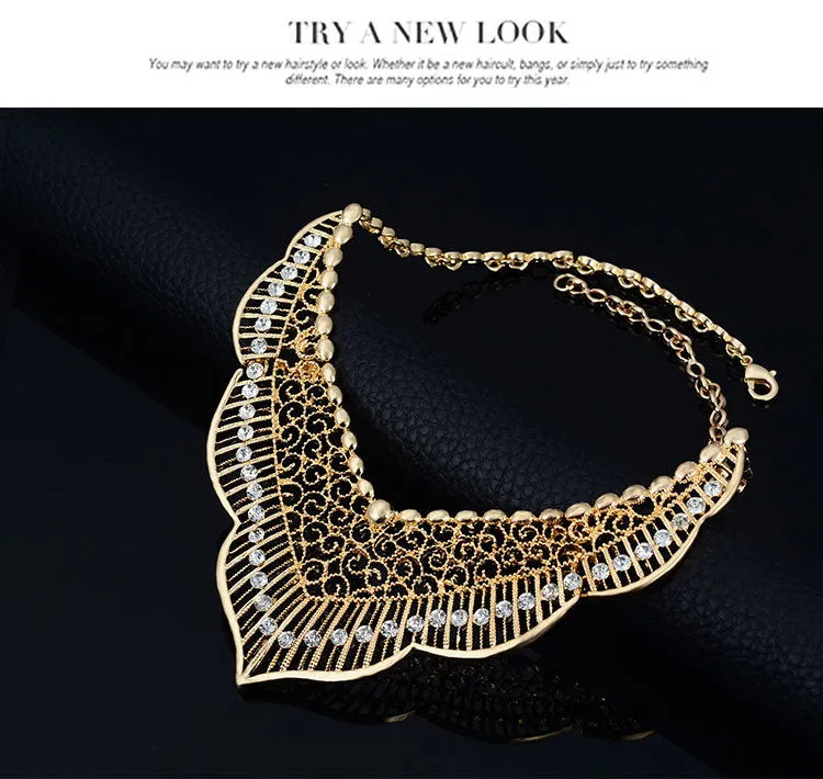 Gold alloy necklace and earrings set with diamond-cut round bead chain and pendant