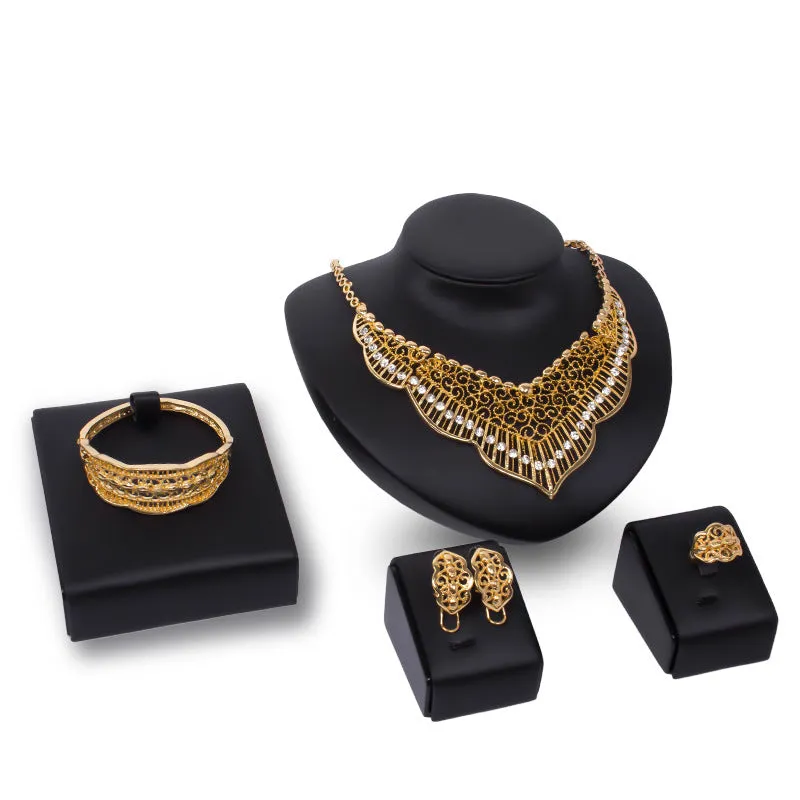 Gold alloy necklace and earrings set with diamond-cut round bead chain and pendant