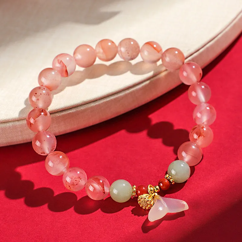 Ice floating south red white agate fishtail bracelet with manual processing and traditional weaving