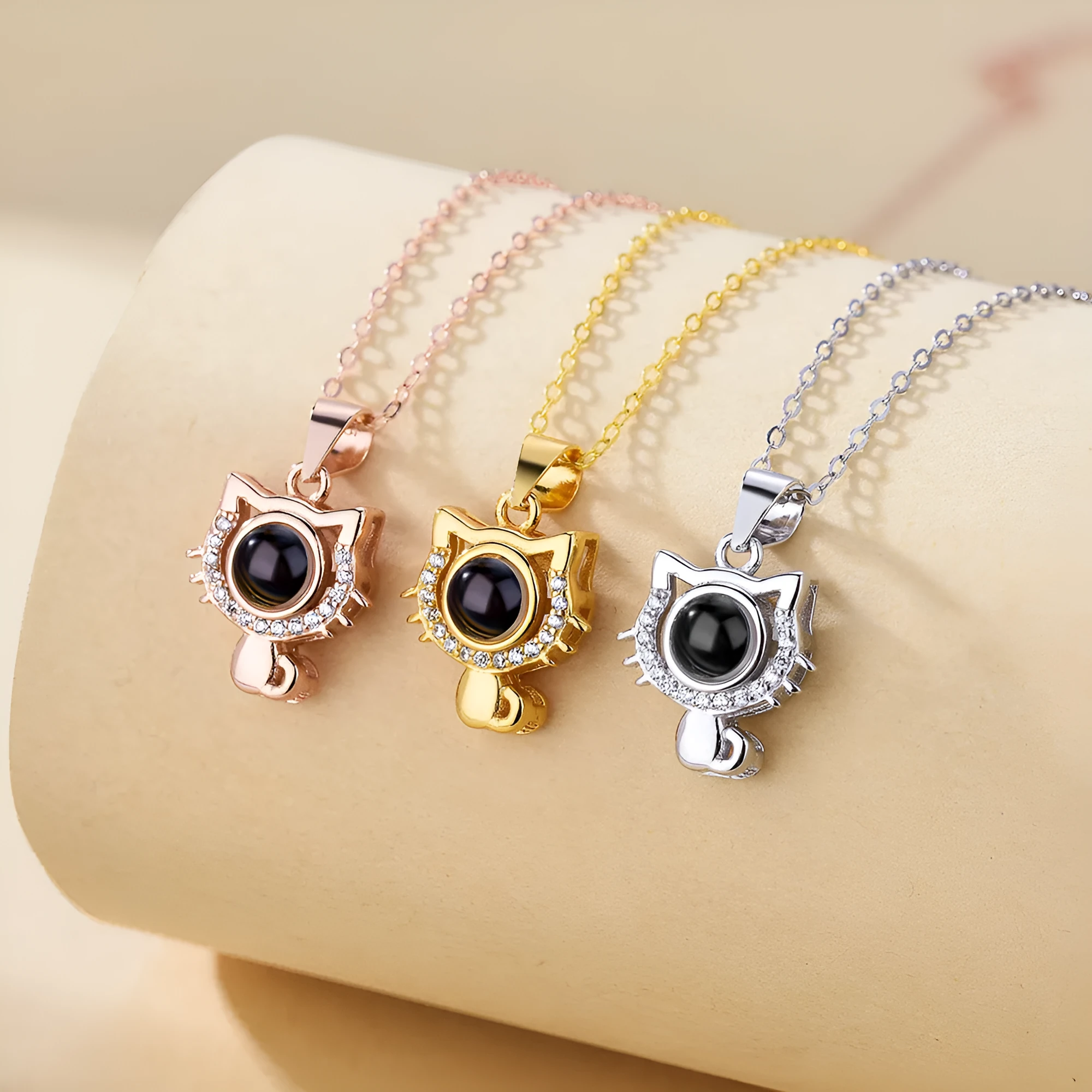 I Love Your Cat Photo Customized Projection Necklace 925 silver pendant with cat photo customisation in white gold finish