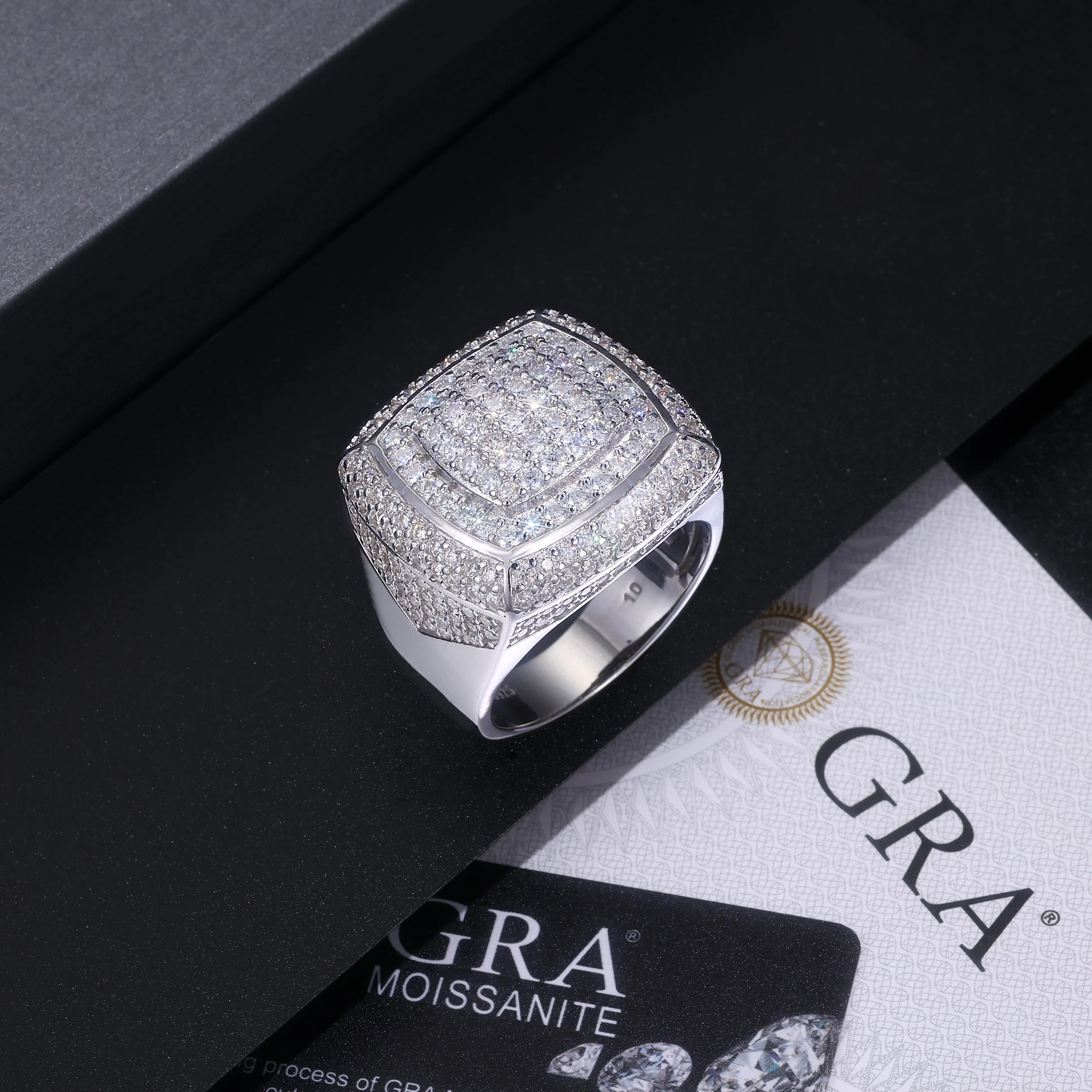 Men's S925 silver platinum-plated moissanite wedding ring with 0.1 carat stone in gift box