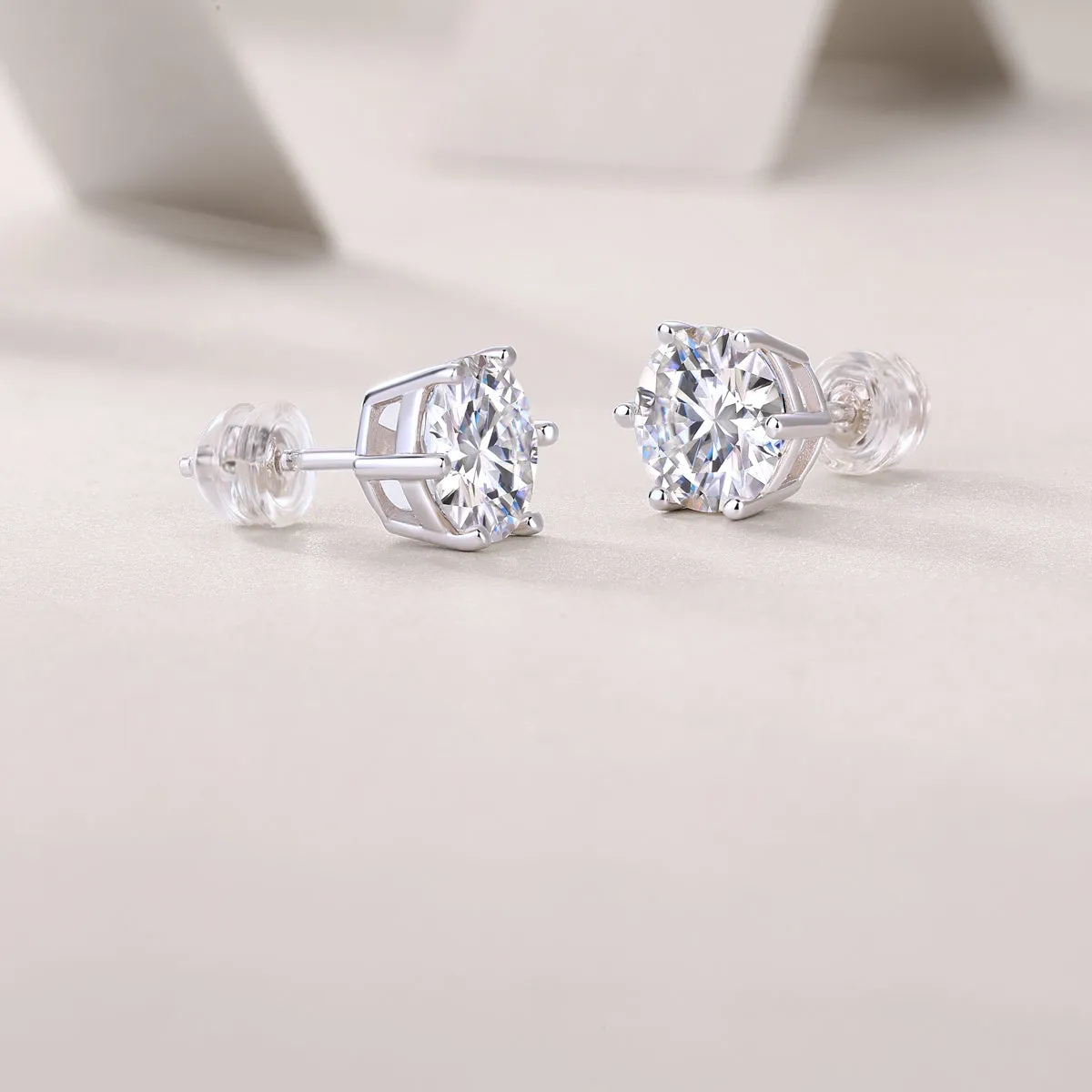 Quiet Moments moissanite stud earrings set in platinum-plated S925 silver, gift box and GRA certificate included, four carat sizes available