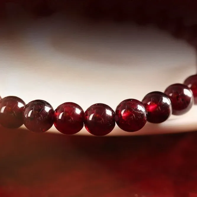 Women's Chinese-style gourd bracelet with imitation garnet beads and electroplated finish