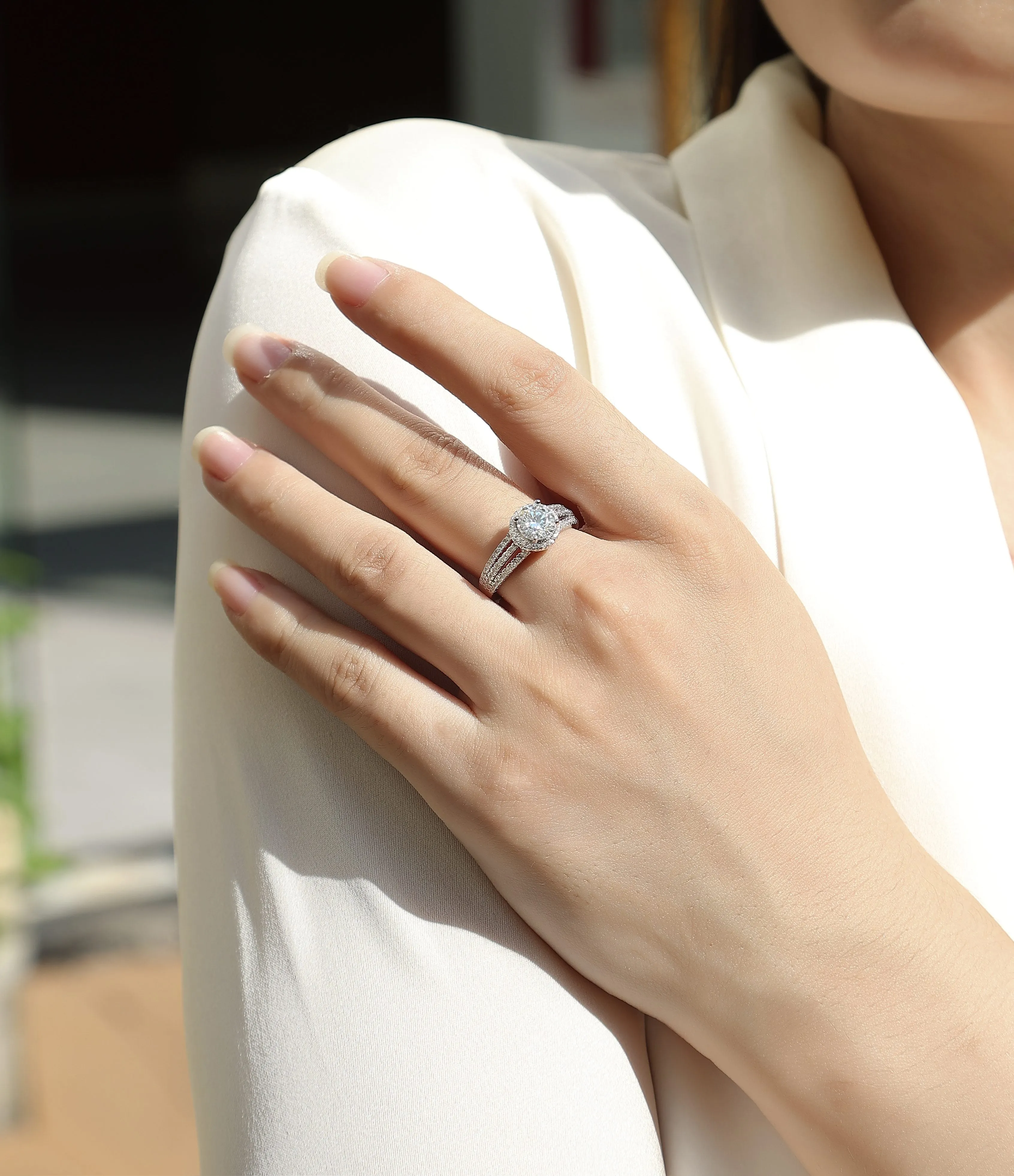 Looking Back 1 carat moissanite wedding ring set in platinum plated S925 silver with gift box