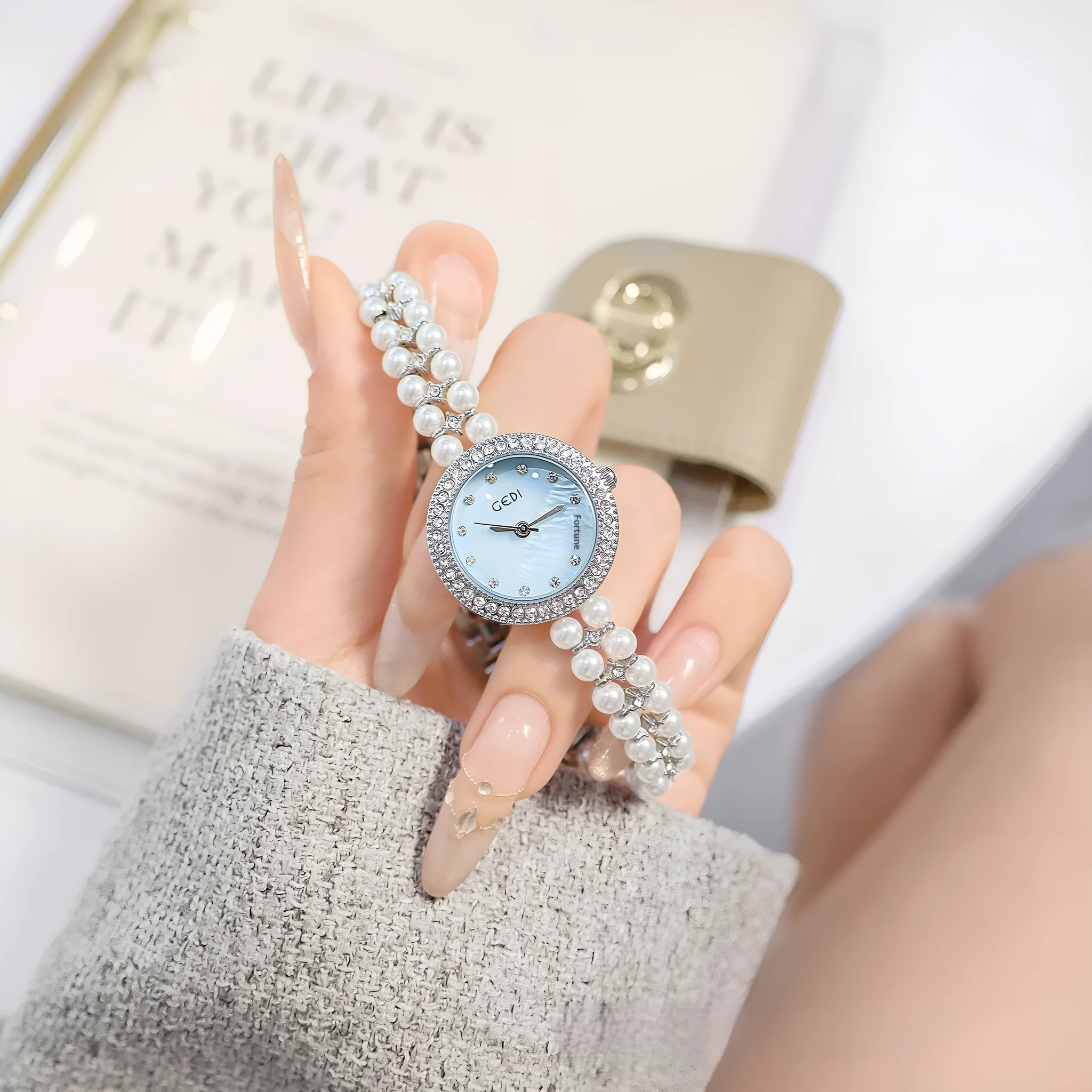 Women's slim alloy quartz bracelet watch silver case blue dial 8mm thickness business style