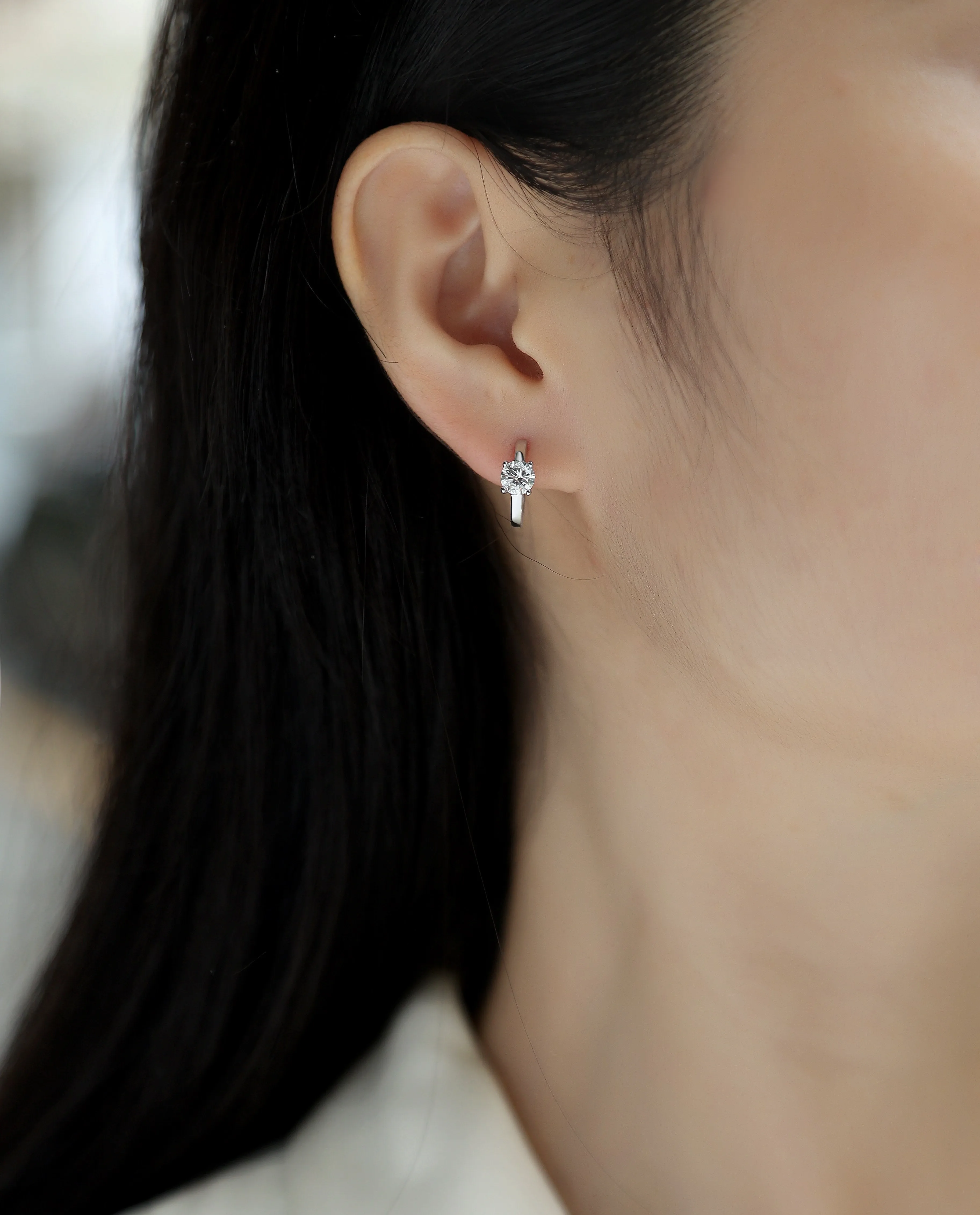 Set Out From The Heart 0.5 carat moissanite stud earrings S925 silver platinum plated in gift box with GRA certificate