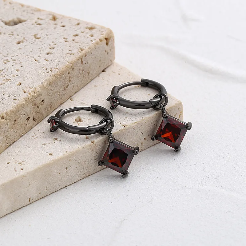 Pair of 925 silver drop earrings with black gold finish, geometric square drill 7mm and 28mm height