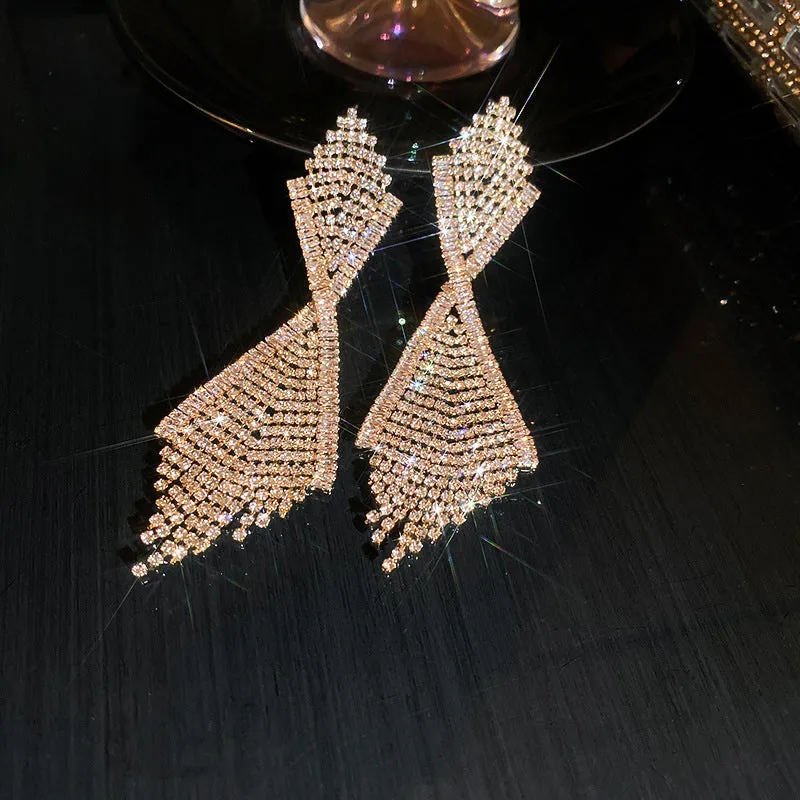 Handmade copper long earrings with rhinestone inlaid geometric claw chain tassel in silver needle-blue