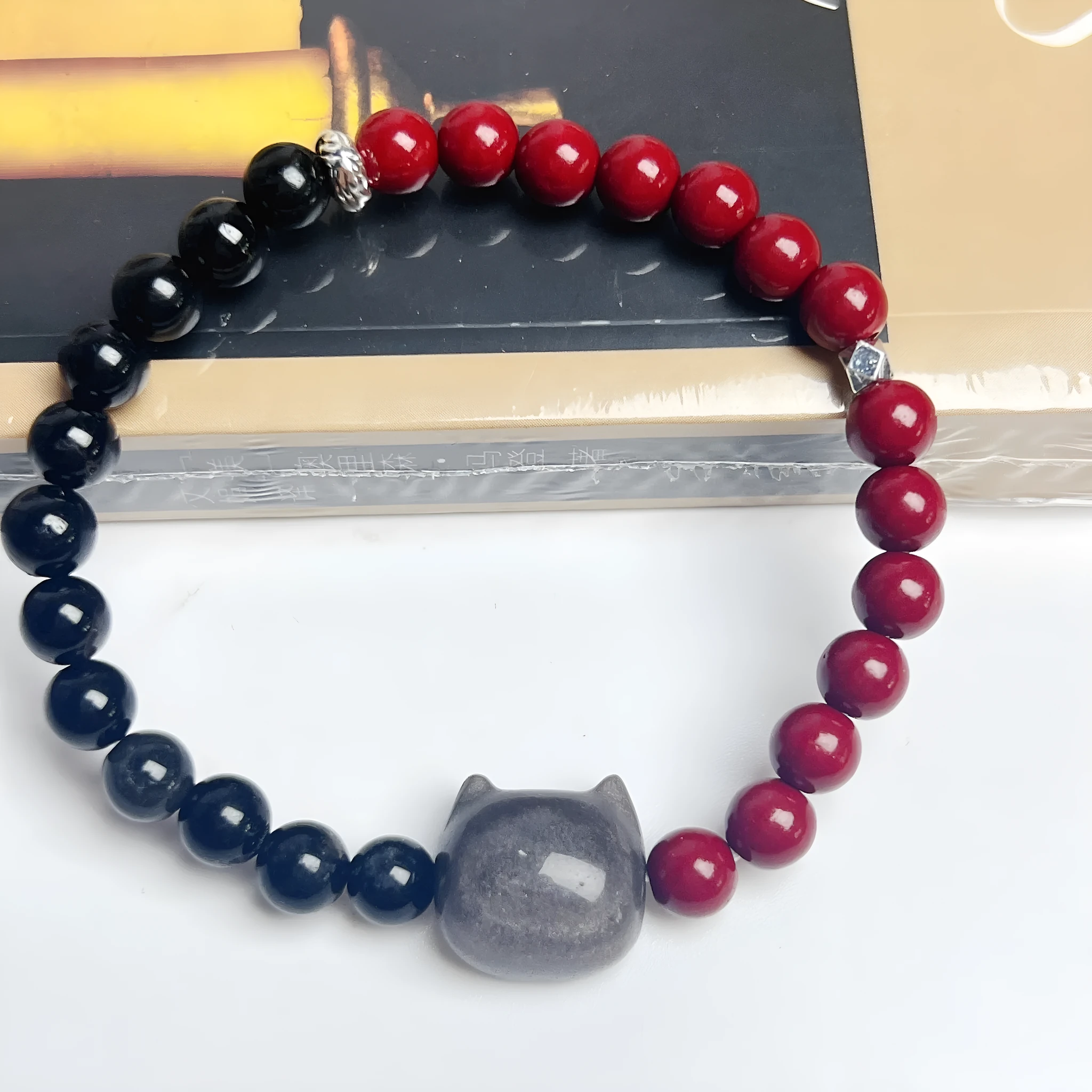 Obsidian cat bracelet with colourful design and adjustable closure in net red wind style
