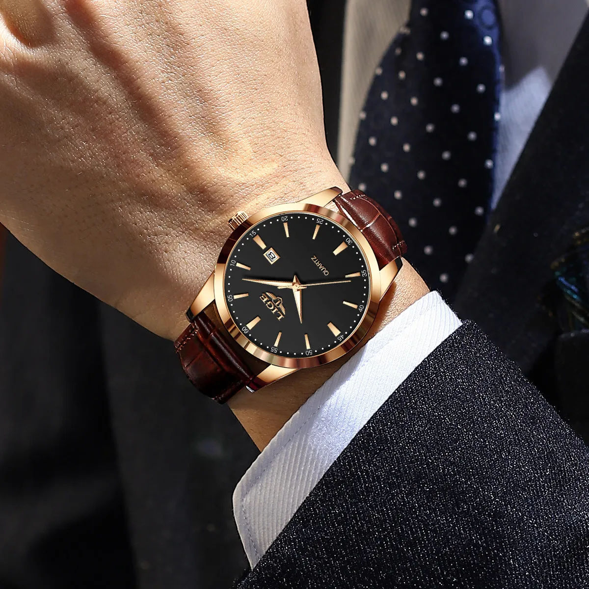 Men's quartz watch with leather strap, single calendar, three hands, 11mm thickness, waterproof
