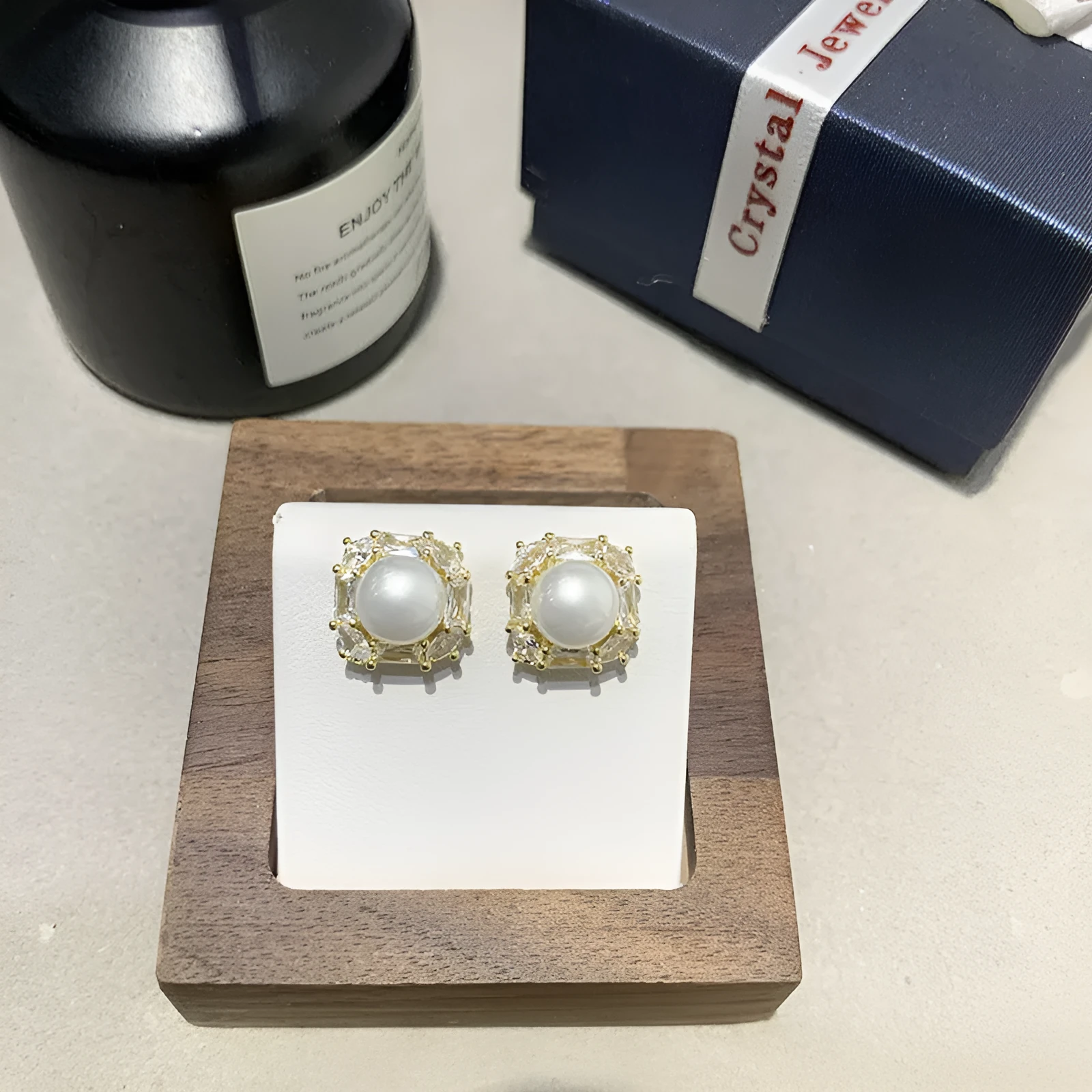 Hollow out micro inlaid zircon French pearl hook earrings for women