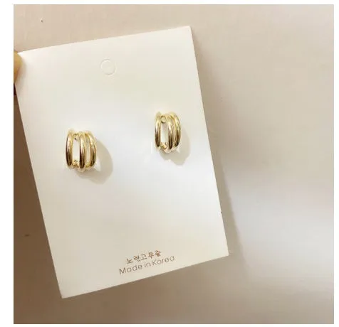 Retro geometric metal earrings vintage style for women all-match occasions