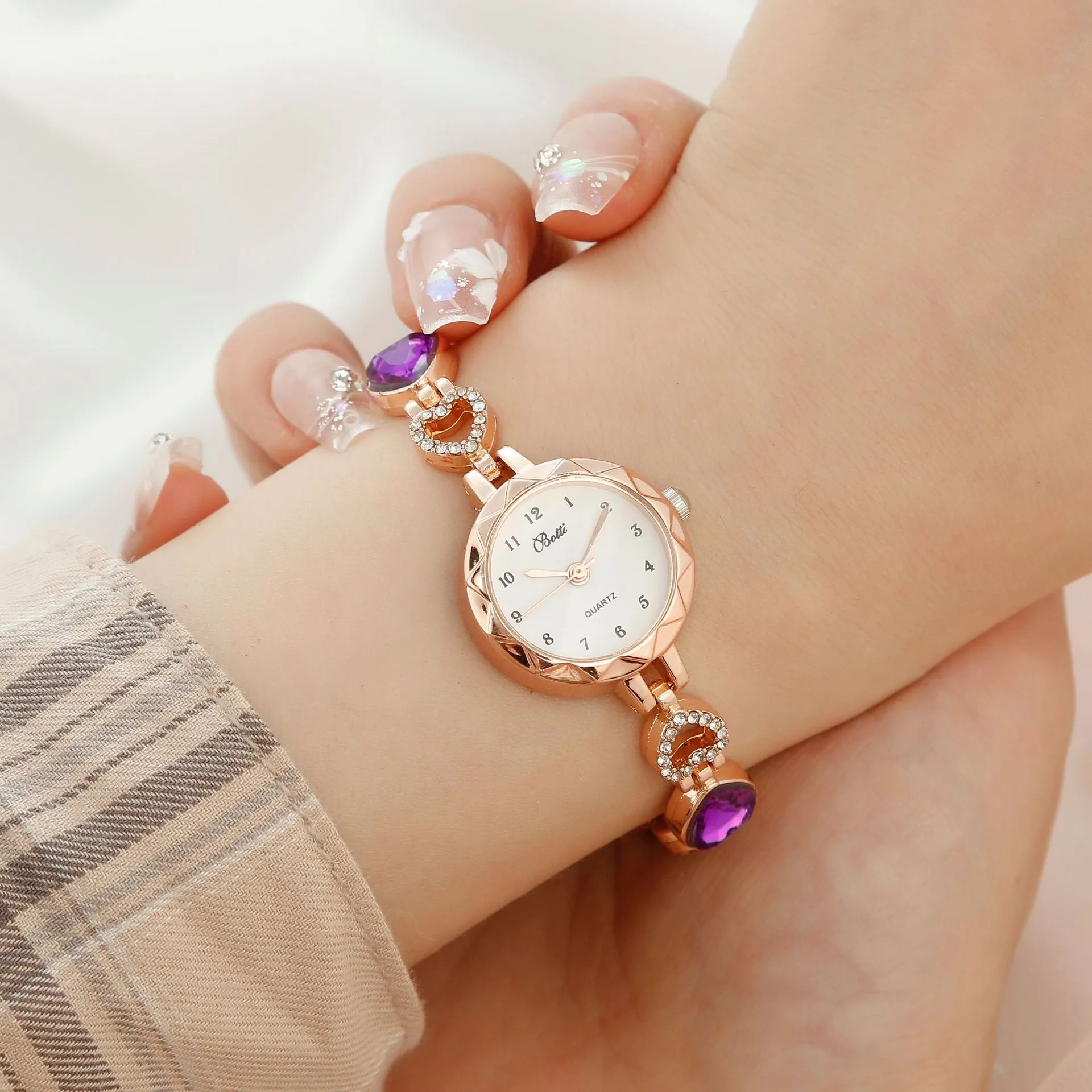 Women's simple disc light luxury quartz bracelet watch set in pink with matching earrings necklace and ring
