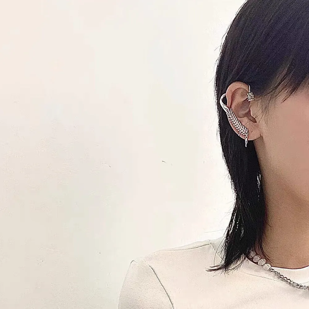 Gold-plated copper fish bone shaped non-pierced ear clip for right ear unisex style