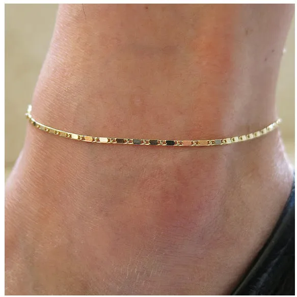 Women's alloy electroplated beach chain anklet in gold colour simple chain design