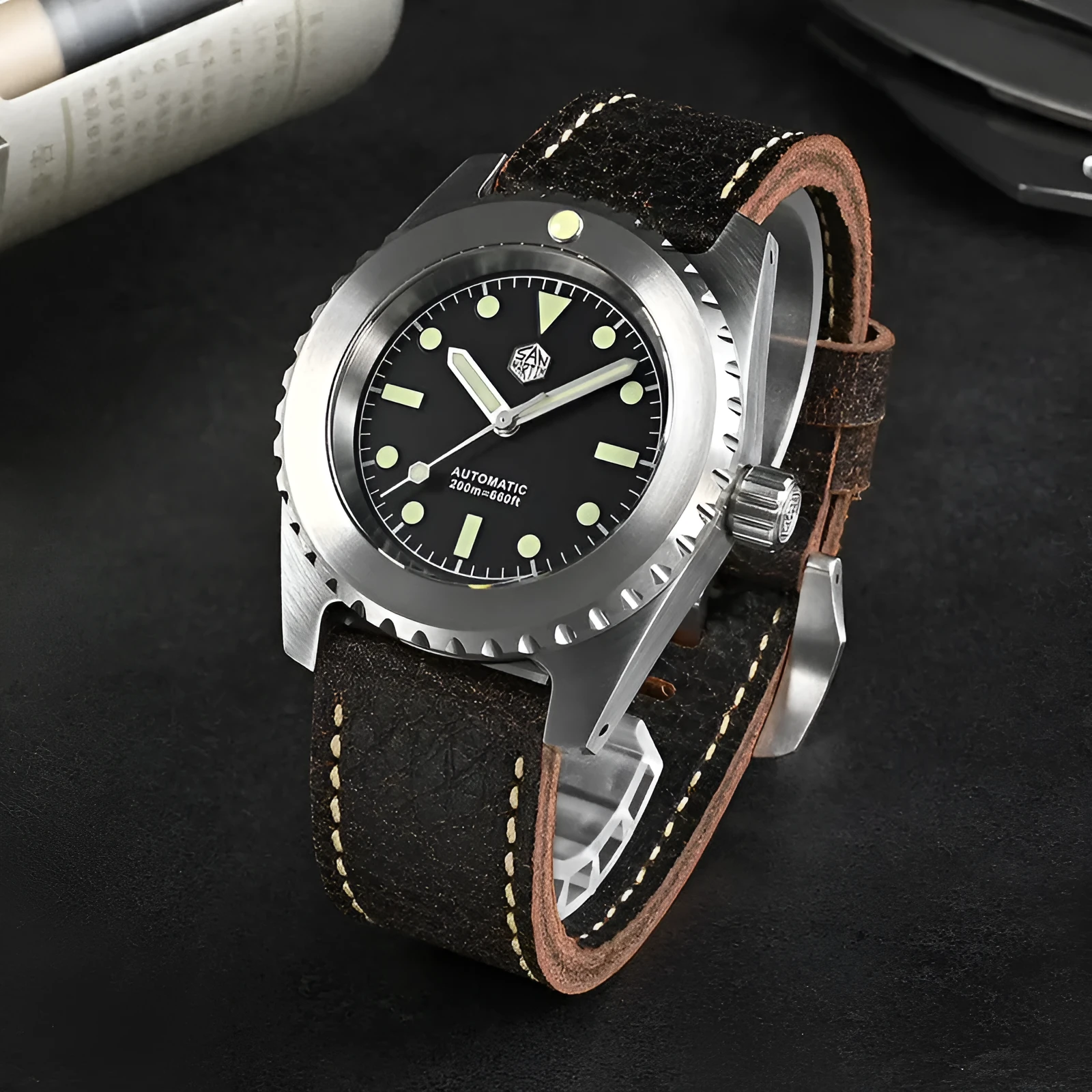 Men's 316L stainless steel diving automatic mechanical watch 41mm matte black dial green C3 luminous hour markers sapphire crystal cowhide strap