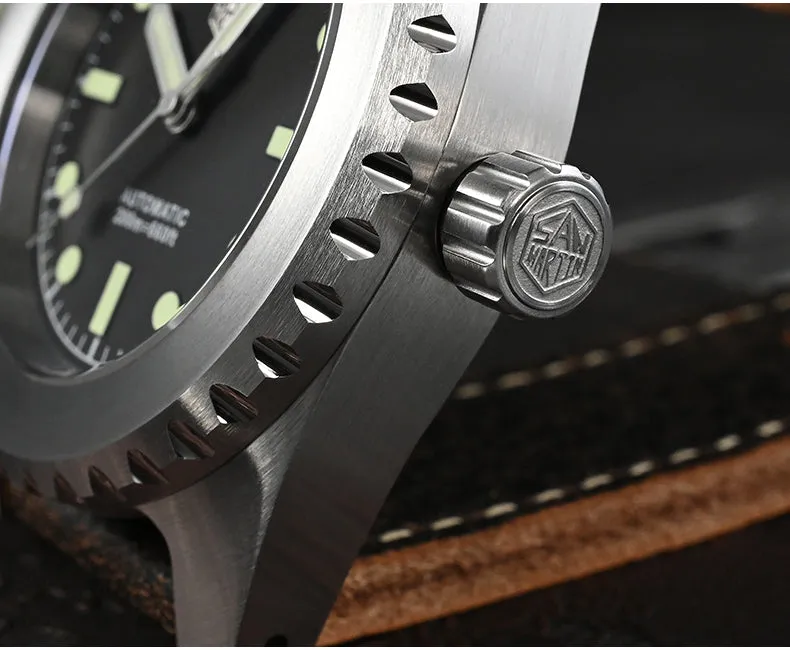 Men's 316L stainless steel diving automatic mechanical watch 41mm matte black dial green C3 luminous hour markers sapphire crystal cowhide strap