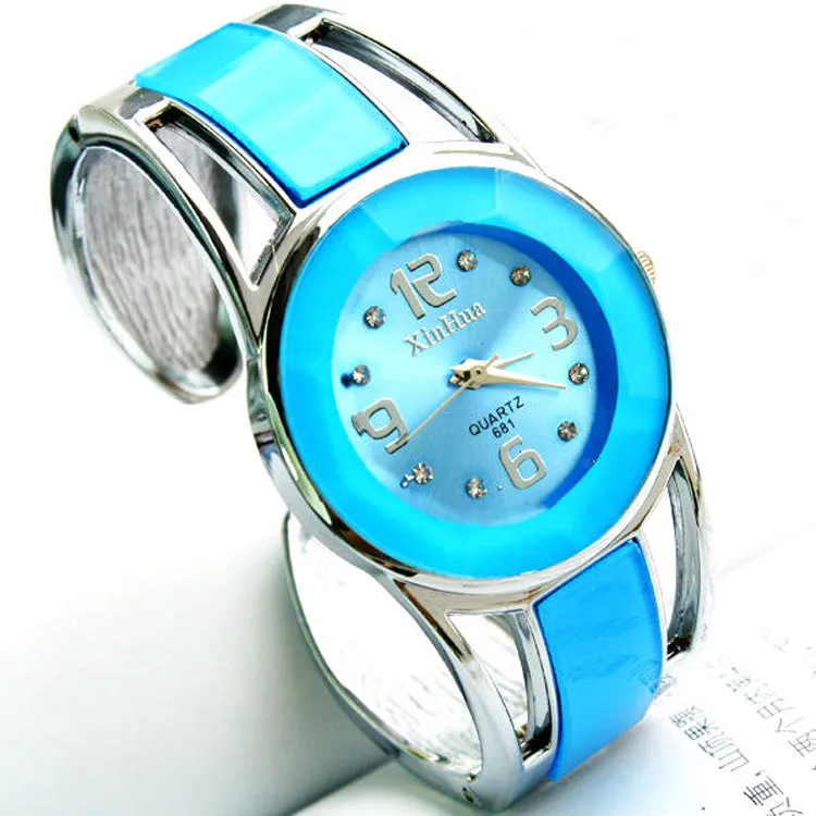 Ladies bracelet watch quartz movement 30mm dial alloy case stainless steel clasp