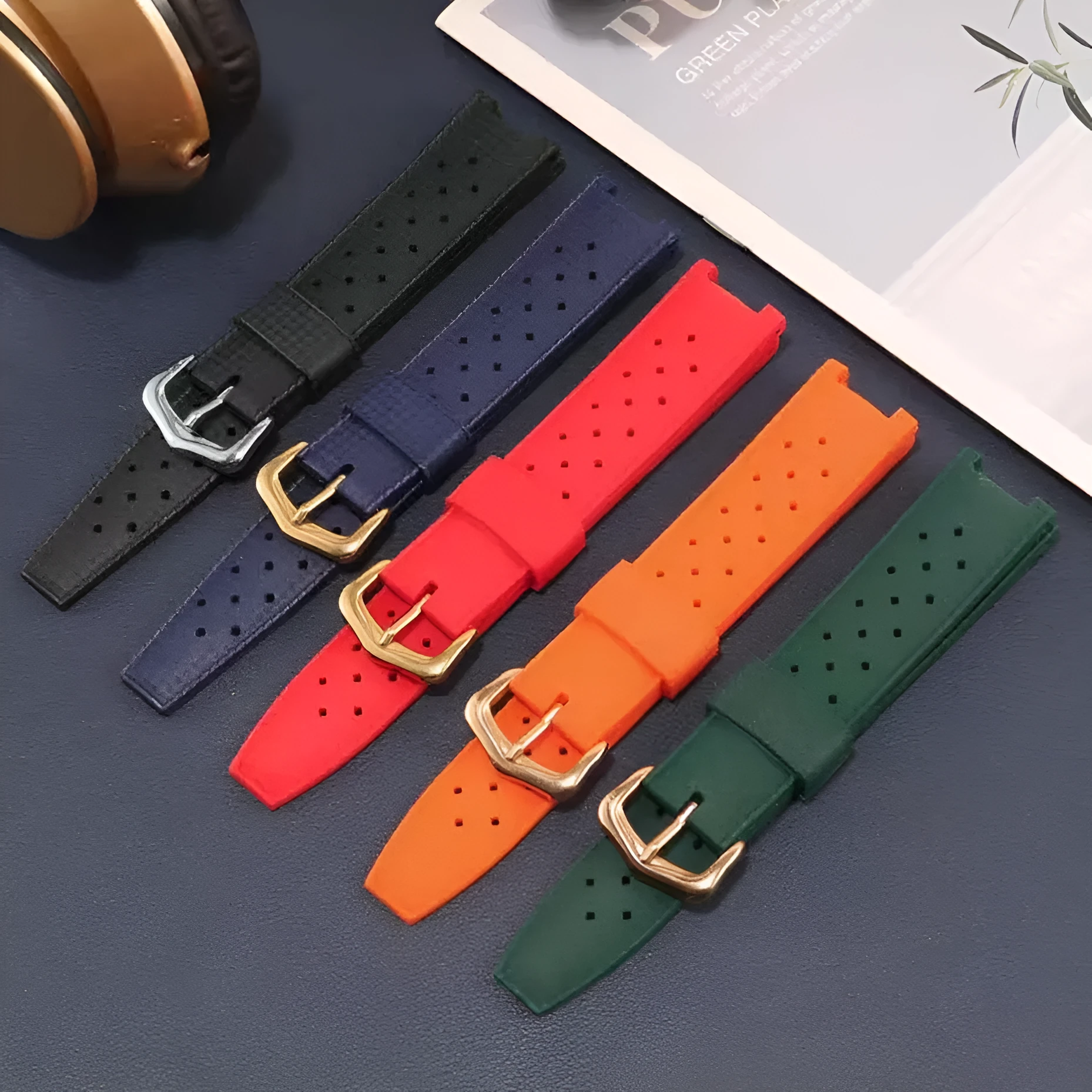 Rubber watch strap with golden buckle in black colour, size 20.10mm width