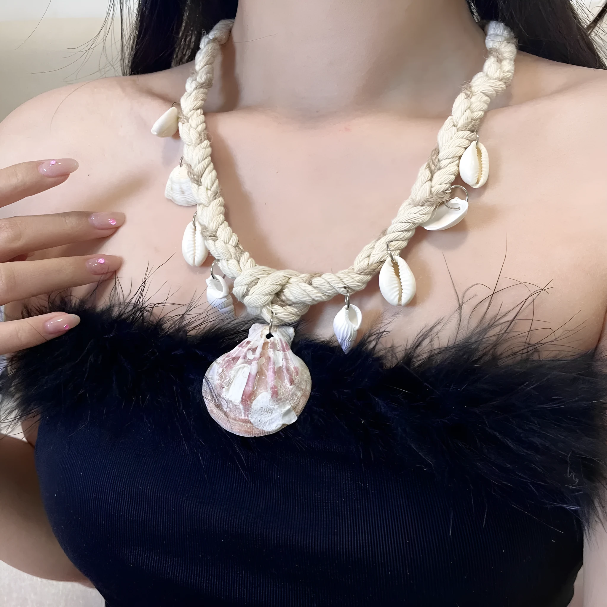 Shell pendant braided rope necklace on collarbone chain, electroplated finish, adjustable 51-60cm circumference