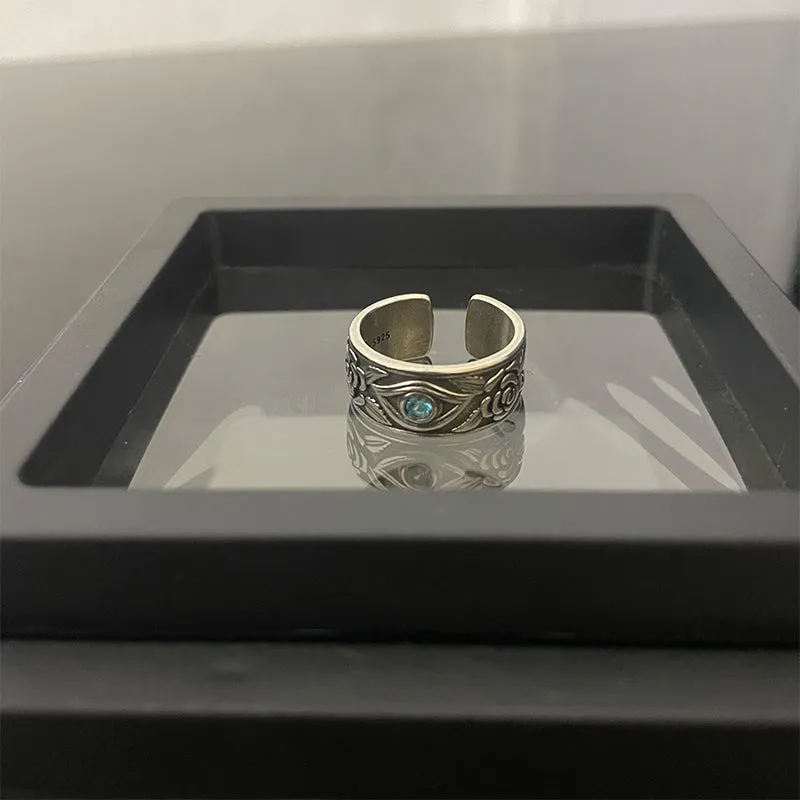 Retro cross alloy vintage ring with niche hip-hop style design on index finger