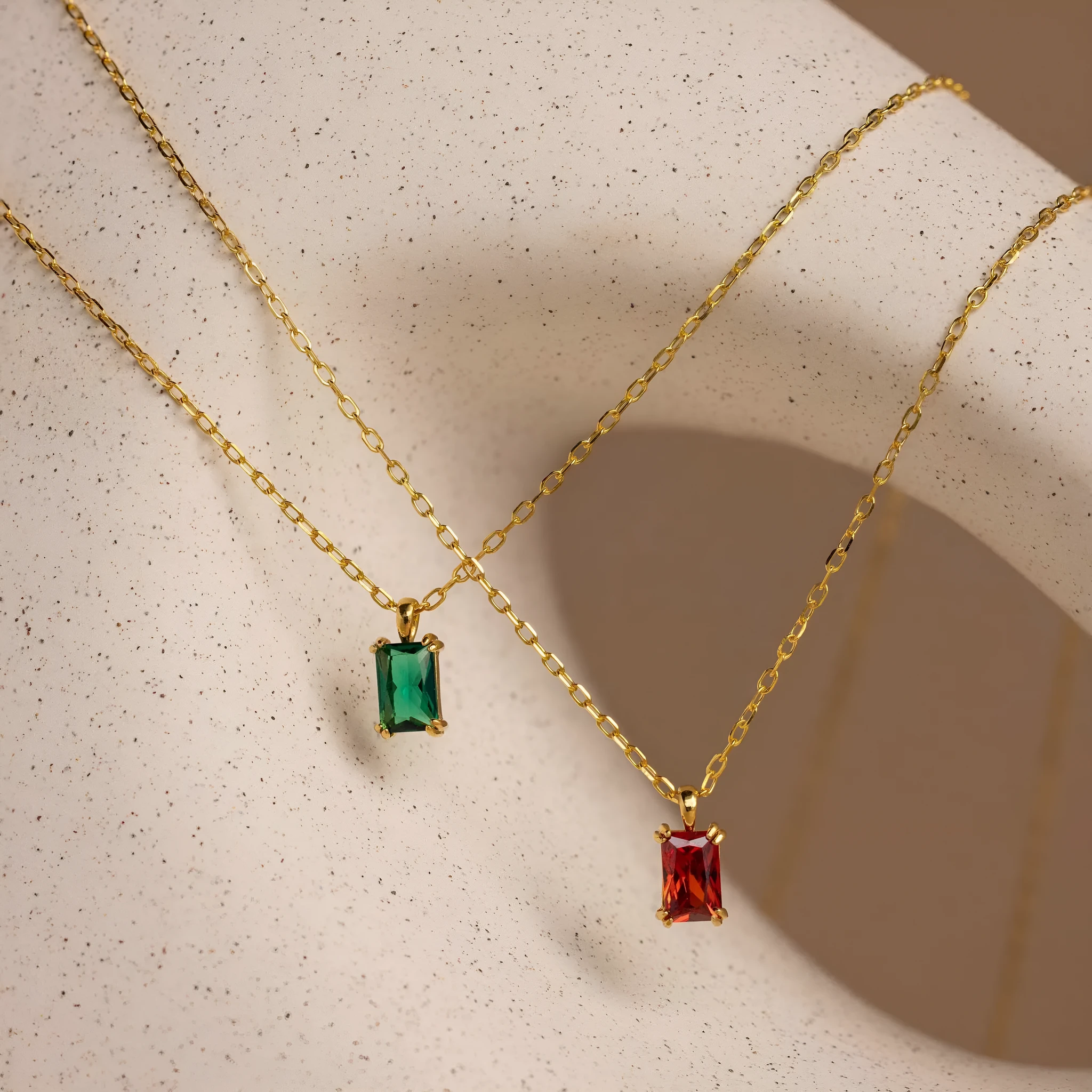 Titanium steel necklace with geometric rectangular birthstone pendant and O-link chain on unisex collarbone length 41-50cm