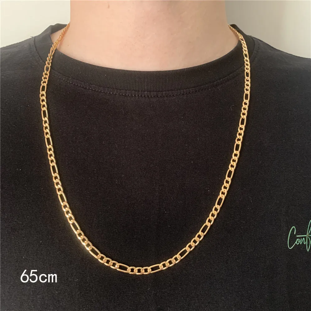 Men's simple electroplated alloy necklace in gold on a grey background