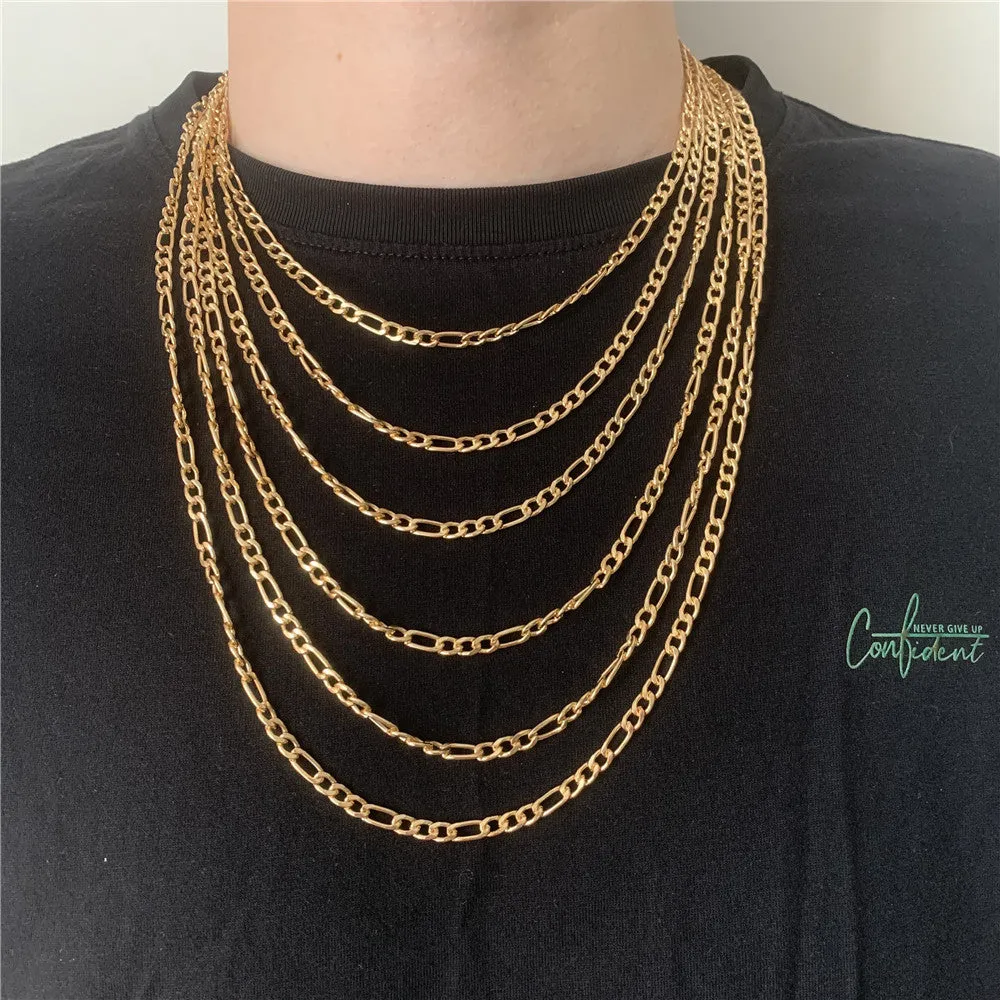 Men's simple electroplated alloy necklace in gold on a grey background