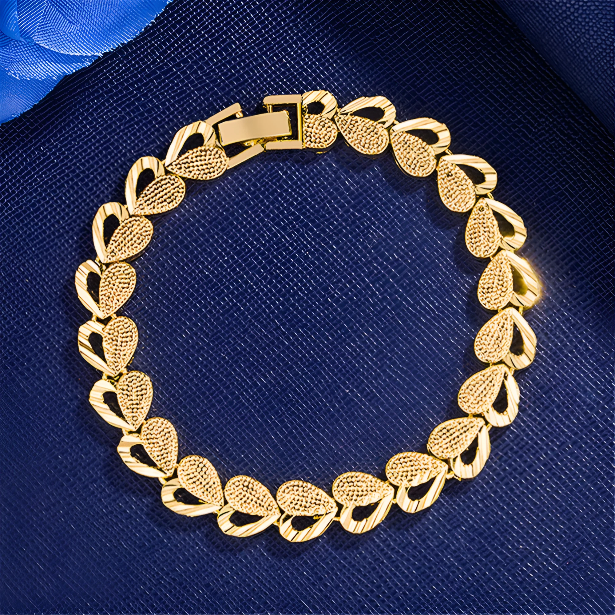 Gold-plated copper heart-shaped bracelet 18.5cm women's fashion jewellery