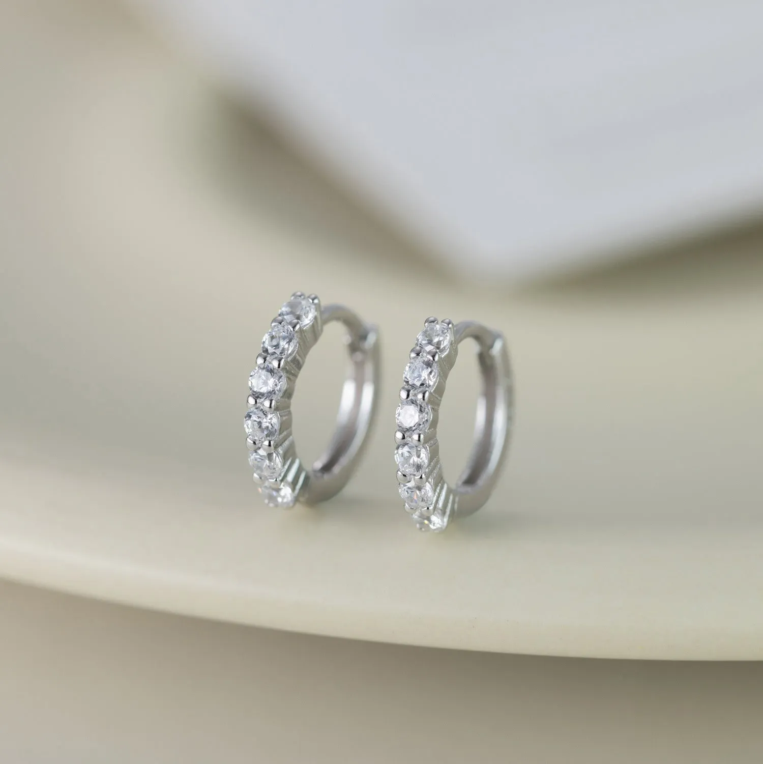 Pair of simple geometric 925 silver wild earrings for women in white gold electroplated finish