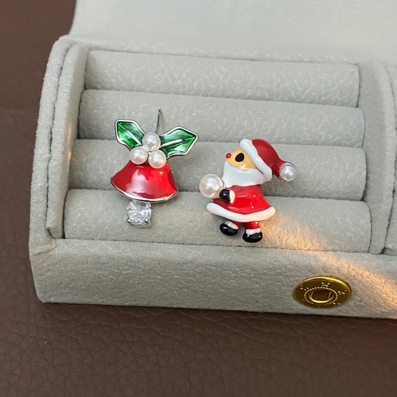 Pair of copper Christmas earrings with gold plating, cartoon Santa figure and jingling bell