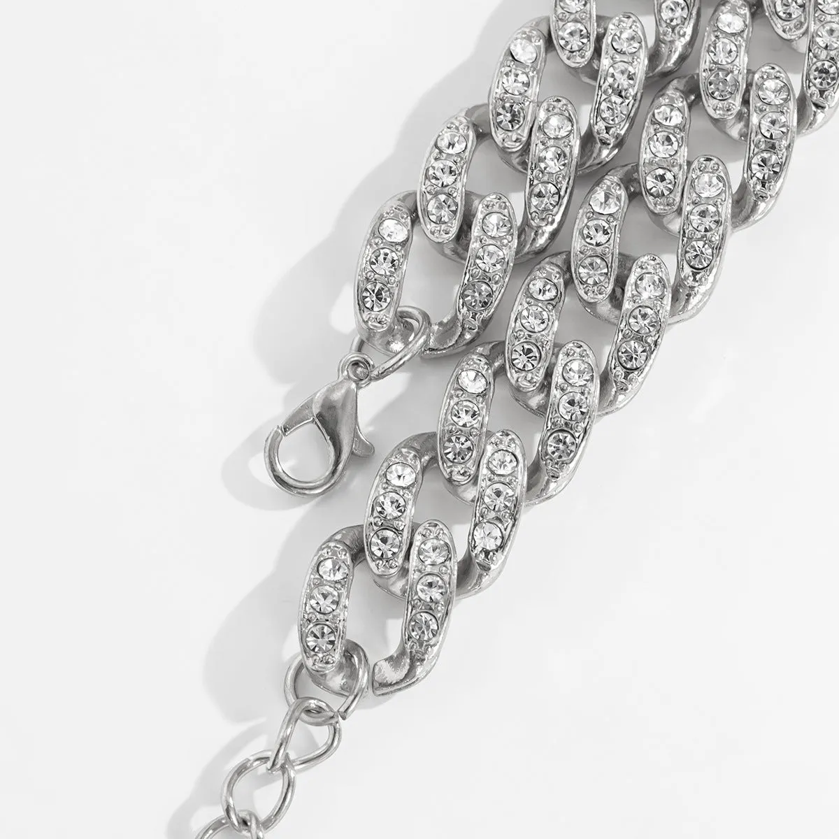 Retro wild snake bone chain bracelet for women in gold metal finish
