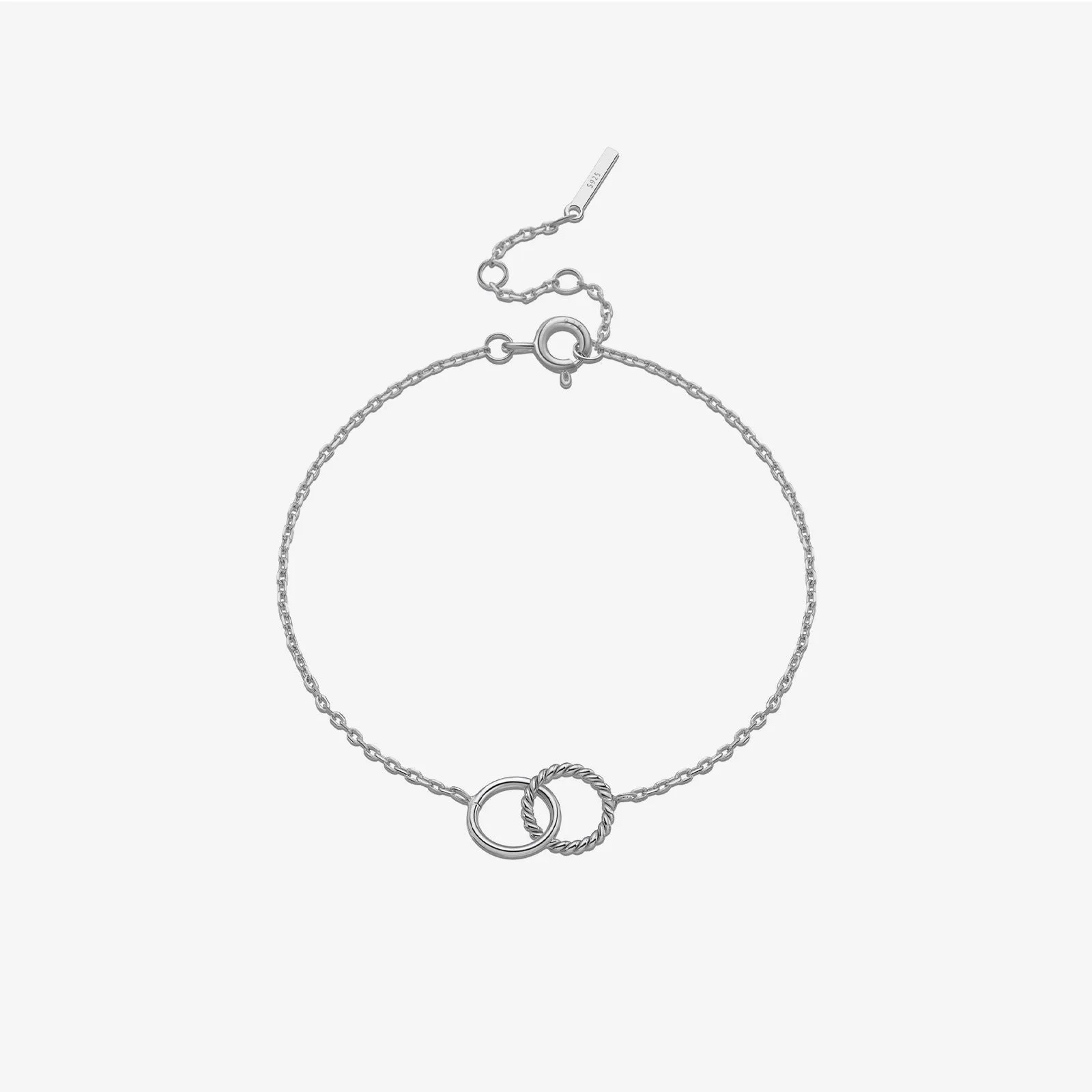 S925 sterling silver interlocking bracelet with round diamond inlay for women in 18K gold finish