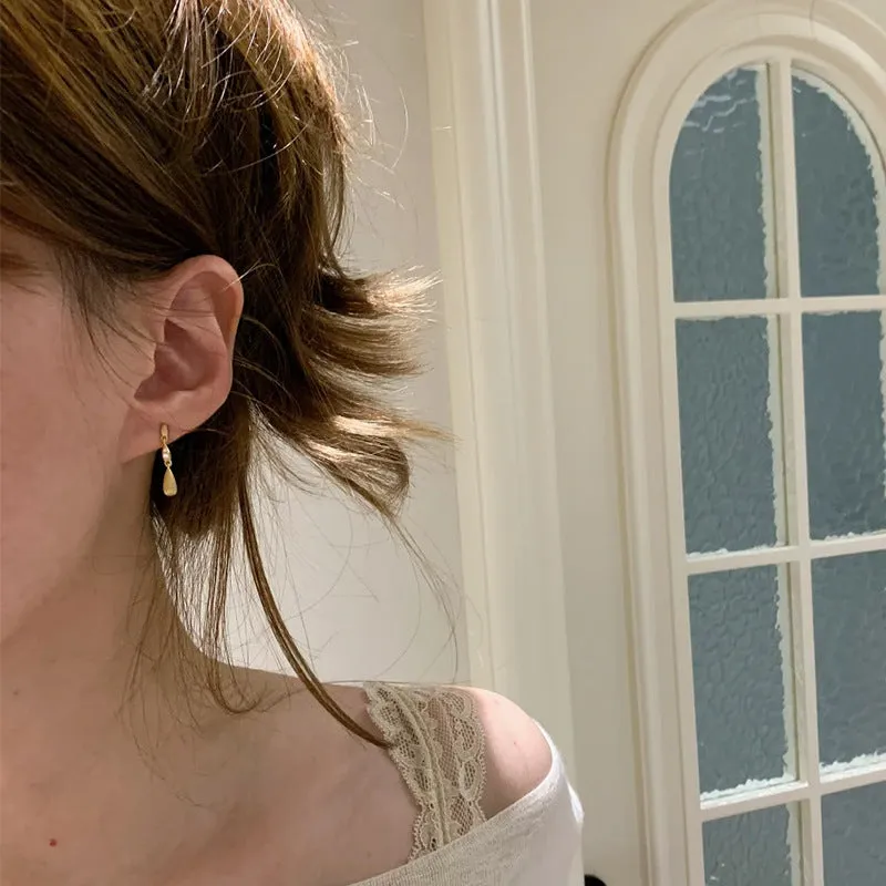 Pure silver brushed drop tassel earrings for women with electroplating finish, plain silver colour