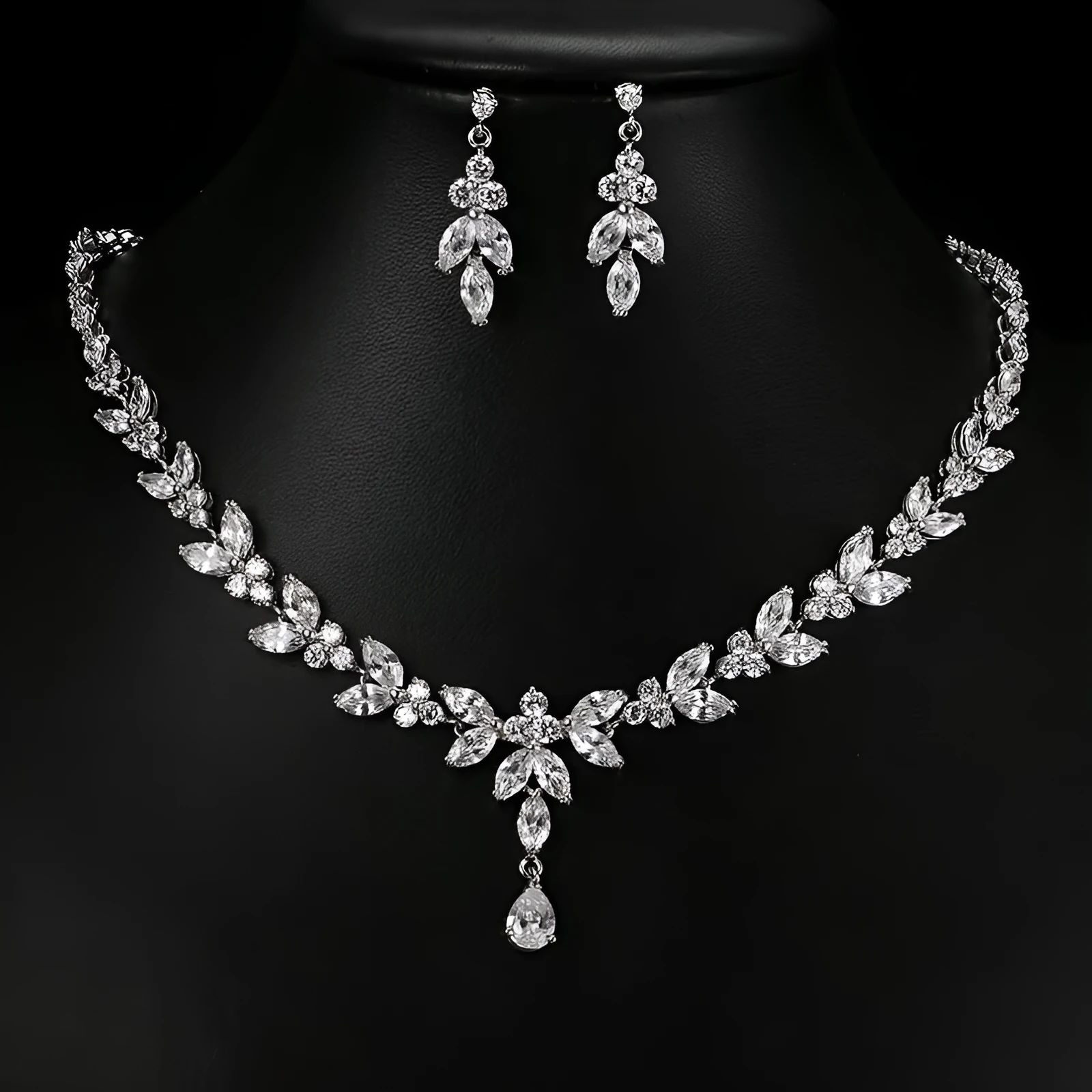 Women's alloy necklace and earrings set with gold-plated inlaid artificial gems and zircon chain on black box