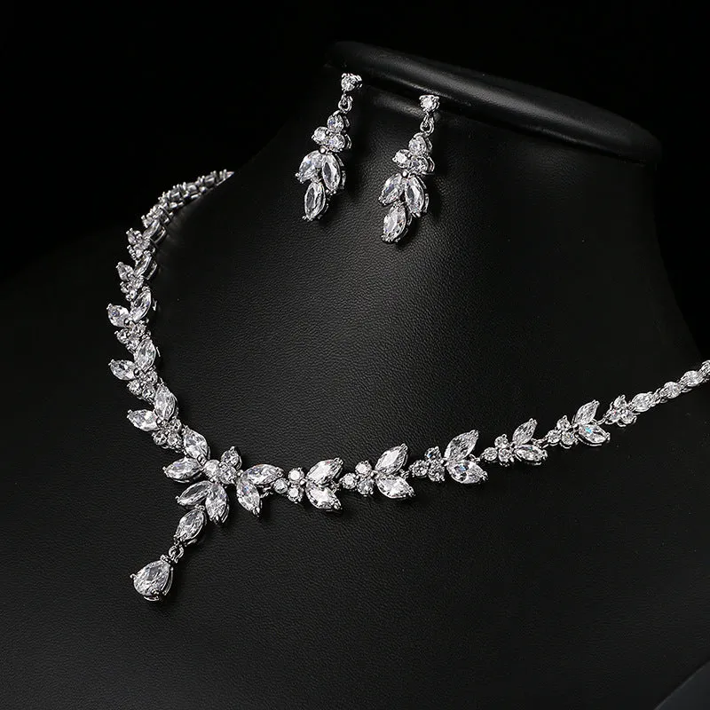 Women's alloy necklace and earrings set with gold-plated inlaid artificial gems and zircon chain on black box