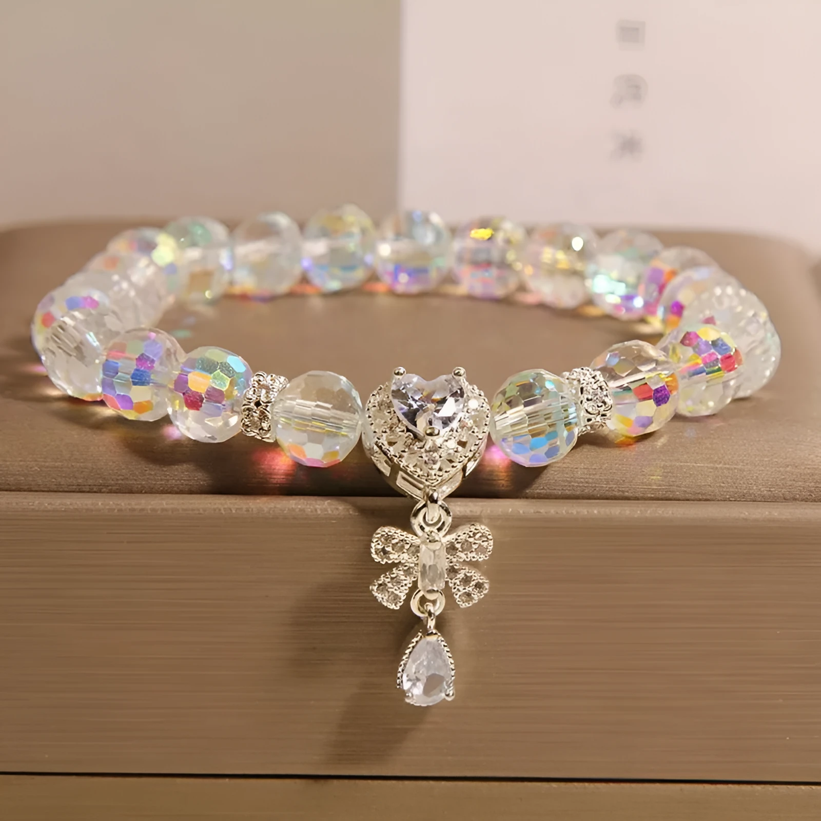 High-grade Austrian crystal love butterfly water drop bracelet for women in white crystal with metal chain and snowflake detail