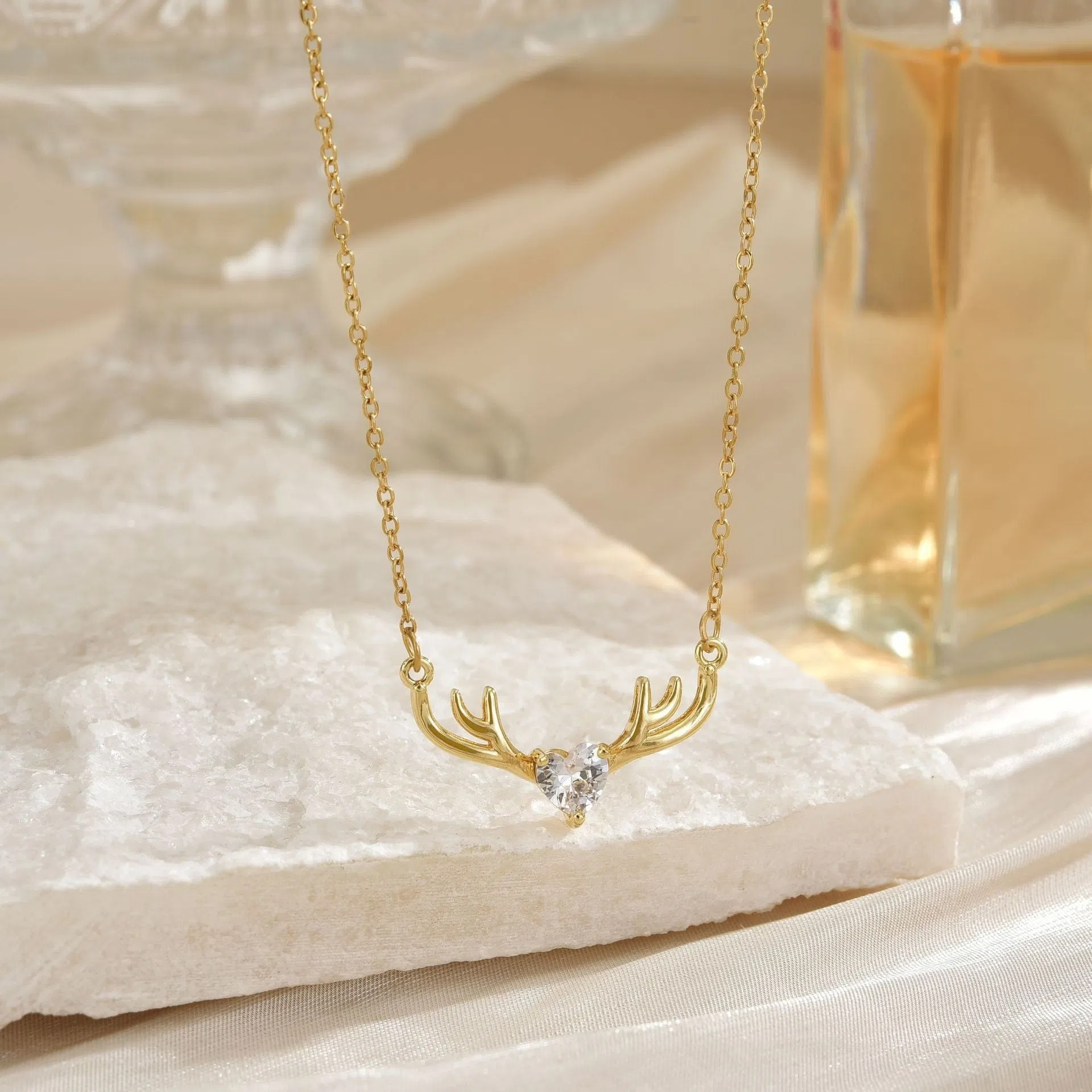 Women's copper deer pendant necklace with blue stone option on O-link chain, light luxury Korean style