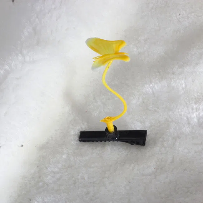 Plastic grass bean sprout hairpin with cute flower barrettes for children, handmade floral hair accessory