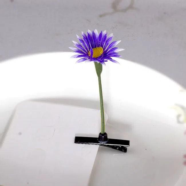 Plastic grass bean sprout hairpin with cute flower barrettes for children, handmade floral hair accessory