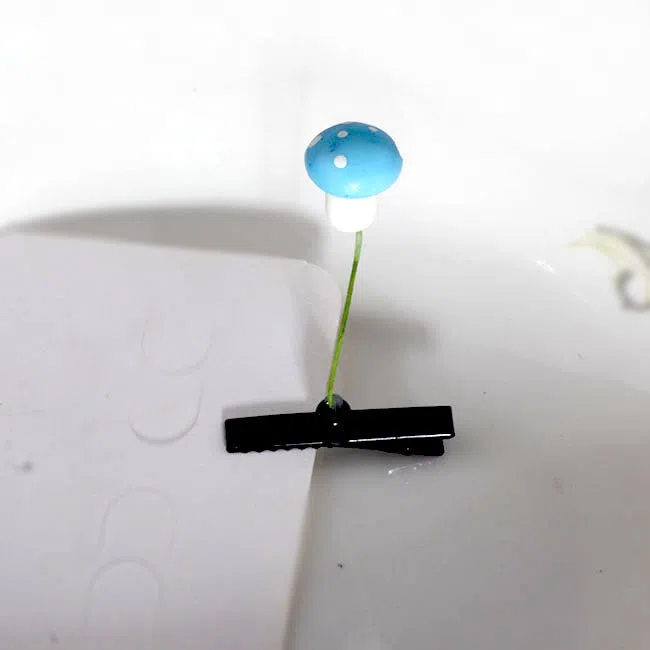 Plastic grass bean sprout hairpin with cute flower barrettes for children, handmade floral hair accessory