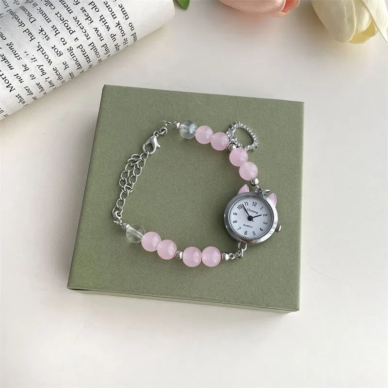 Women's chain watch with cat ear frame in silver, 8mm thickness, casual style
