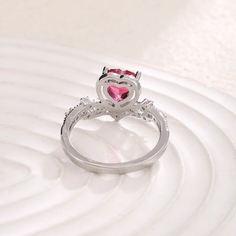 Silver heart-shaped zircon ring for women, copper palace style, available in sizes No 6 to No 10