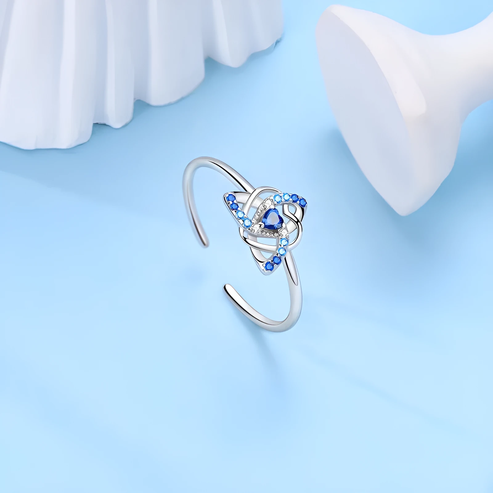 925 sterling silver heart-shaped dreamcatcher ring in blue colour adjustable opening