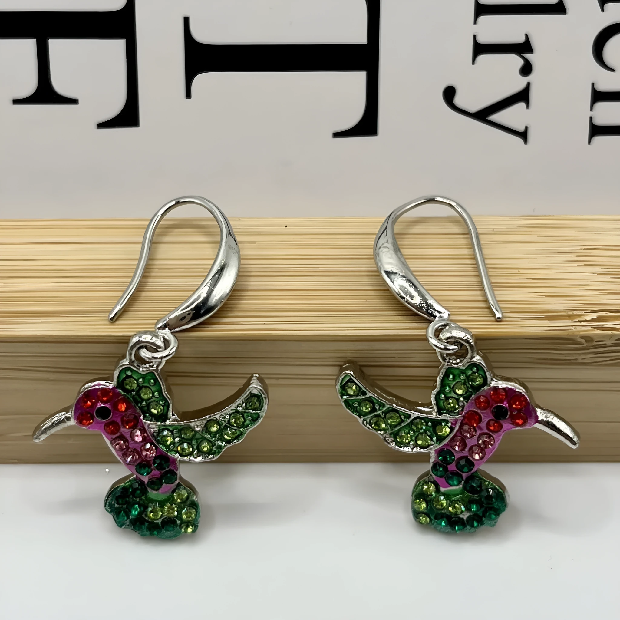 Hummingbird shape colourful alloy earrings electroplated animal pattern women's fashion jewellery