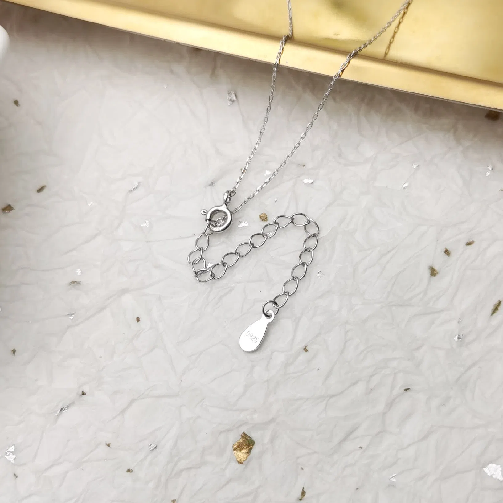 925 silver zircon small pineapple pendant necklace with 45cm carven cross-chain, fruit shaped design for women